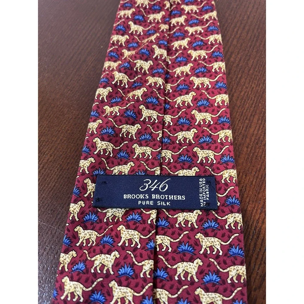 Brooks Brothers 346 Pure Silk Red‎ Jaguar Print Tie 58